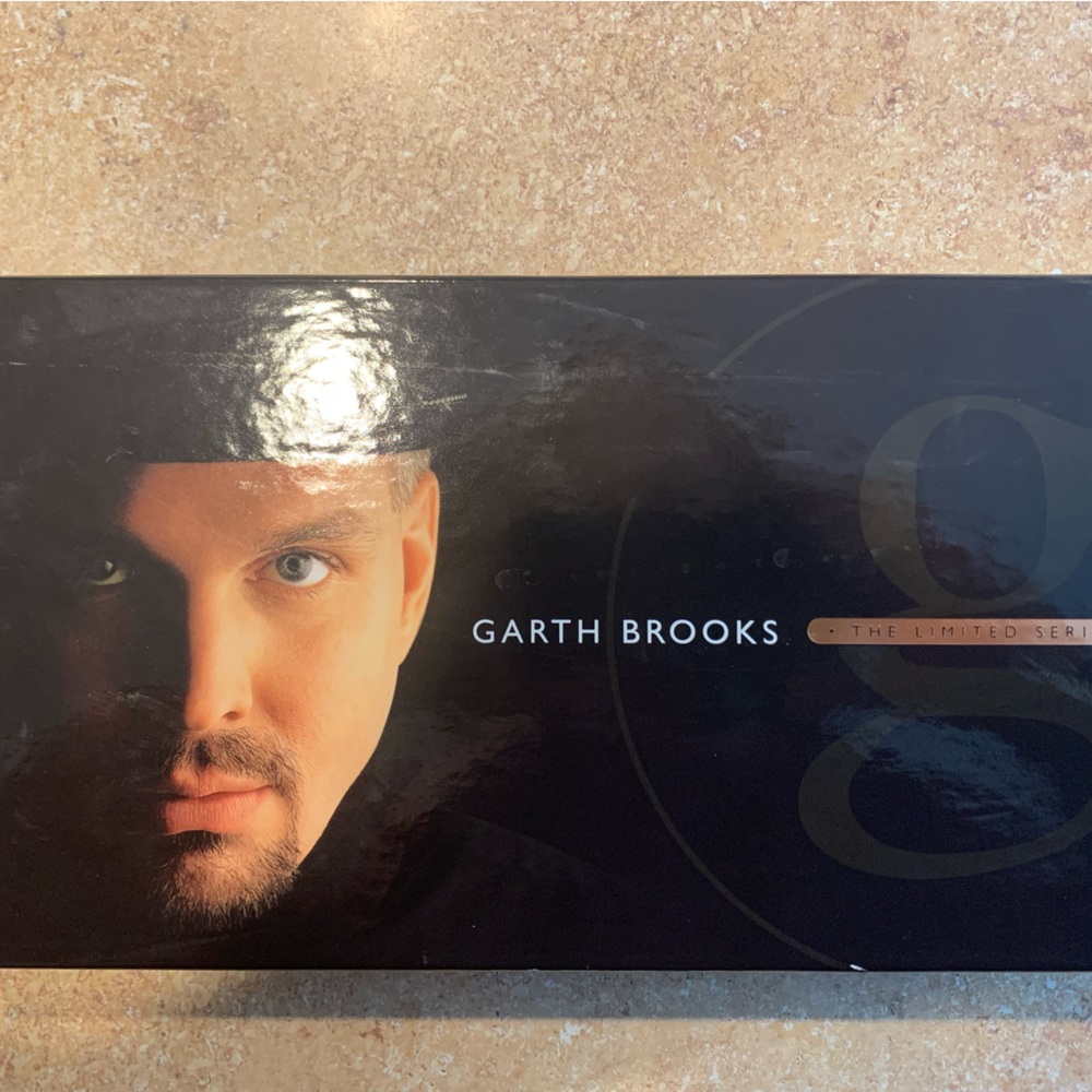 GARTH BROOKS – The Limited Series 6 Disc Box Set Edition